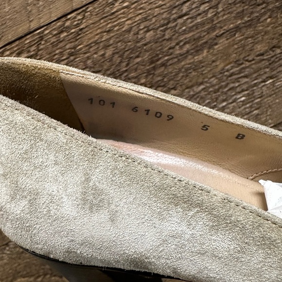 Gucci Suede Heeled Loafers – Women’s 5B - Picture 3 of 7